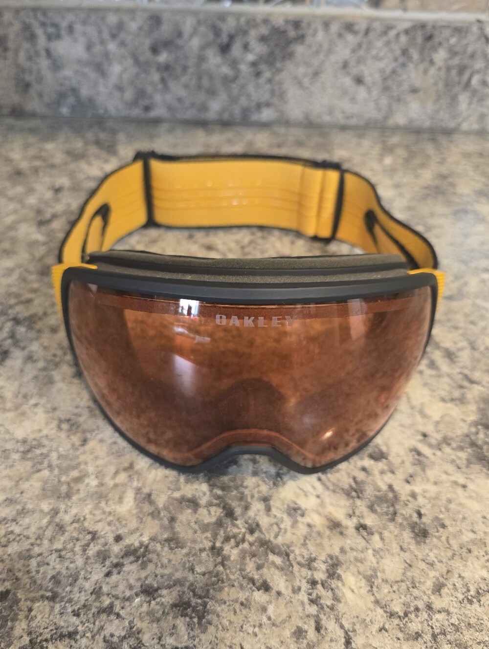 Oakley Flight Unisex Tracker Yellow/Black Ski Snowboarding Goggles